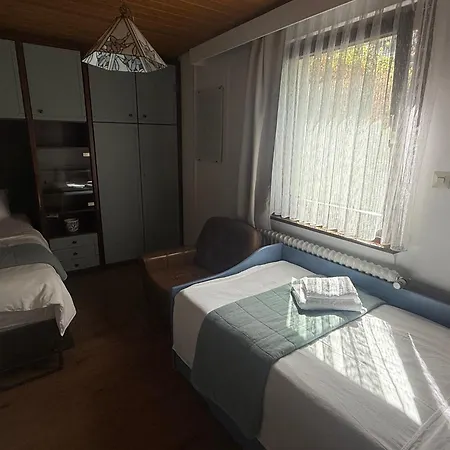 Emi's A2 Apartment *