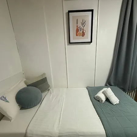 Emi2 Modern Free Parking Near Swiss Border